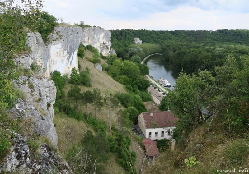 Observer les oiseaux sur les pittoresques rochers du Saussois (Yonne)