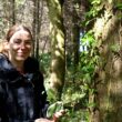 Amber Cowans (CREEM) : utiliser des enregistreurs et l’IA pour évaluer l’impact des promeneurs sur l’activité vocale des oiseaux forestiers écossais