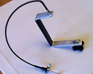 Déclencheur avec son support et son flexible